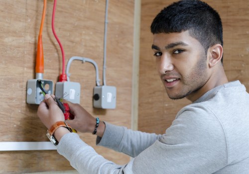 How many levels are there in electrician?
