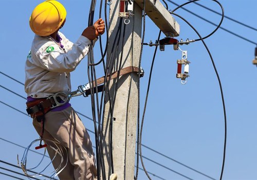 What are health risks of being an electrician?